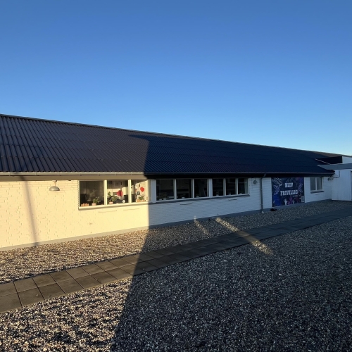 Nyt tag på erhvervsbygning i Brønderslev, Nordjylland